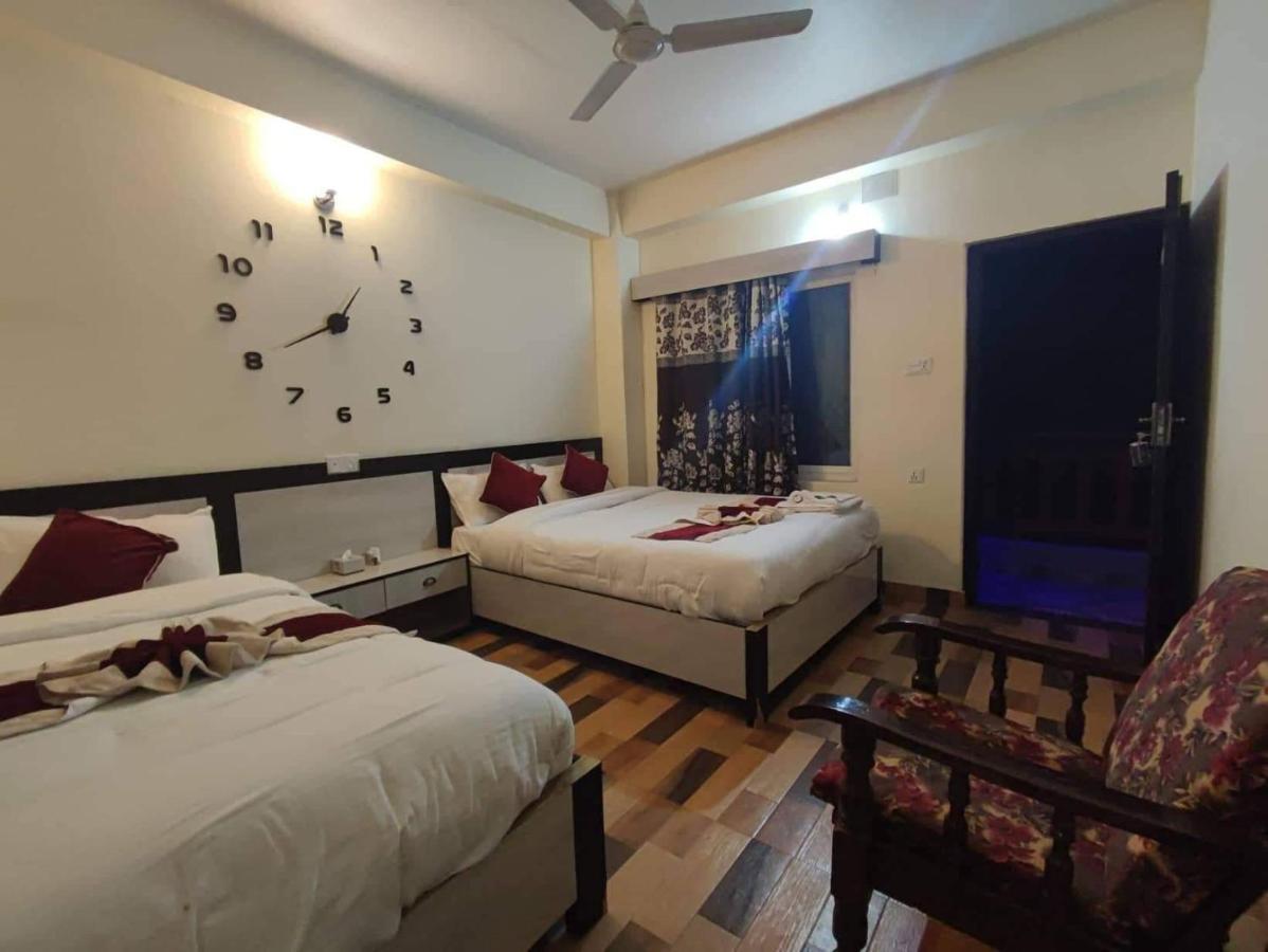 Hotel Kajiinn Pokhara Eksteriør billede