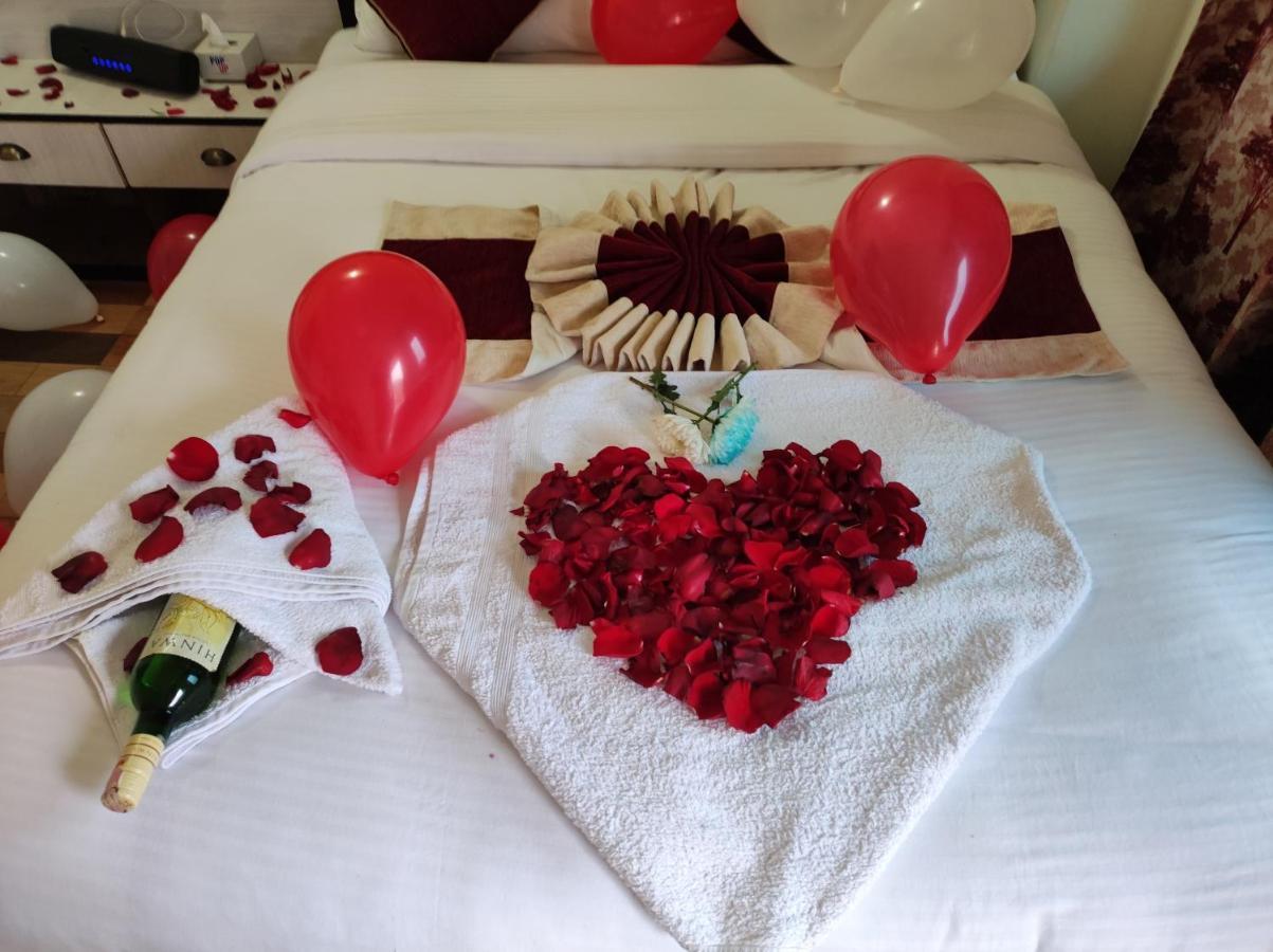 Hotel Kajiinn Pokhara Eksteriør billede