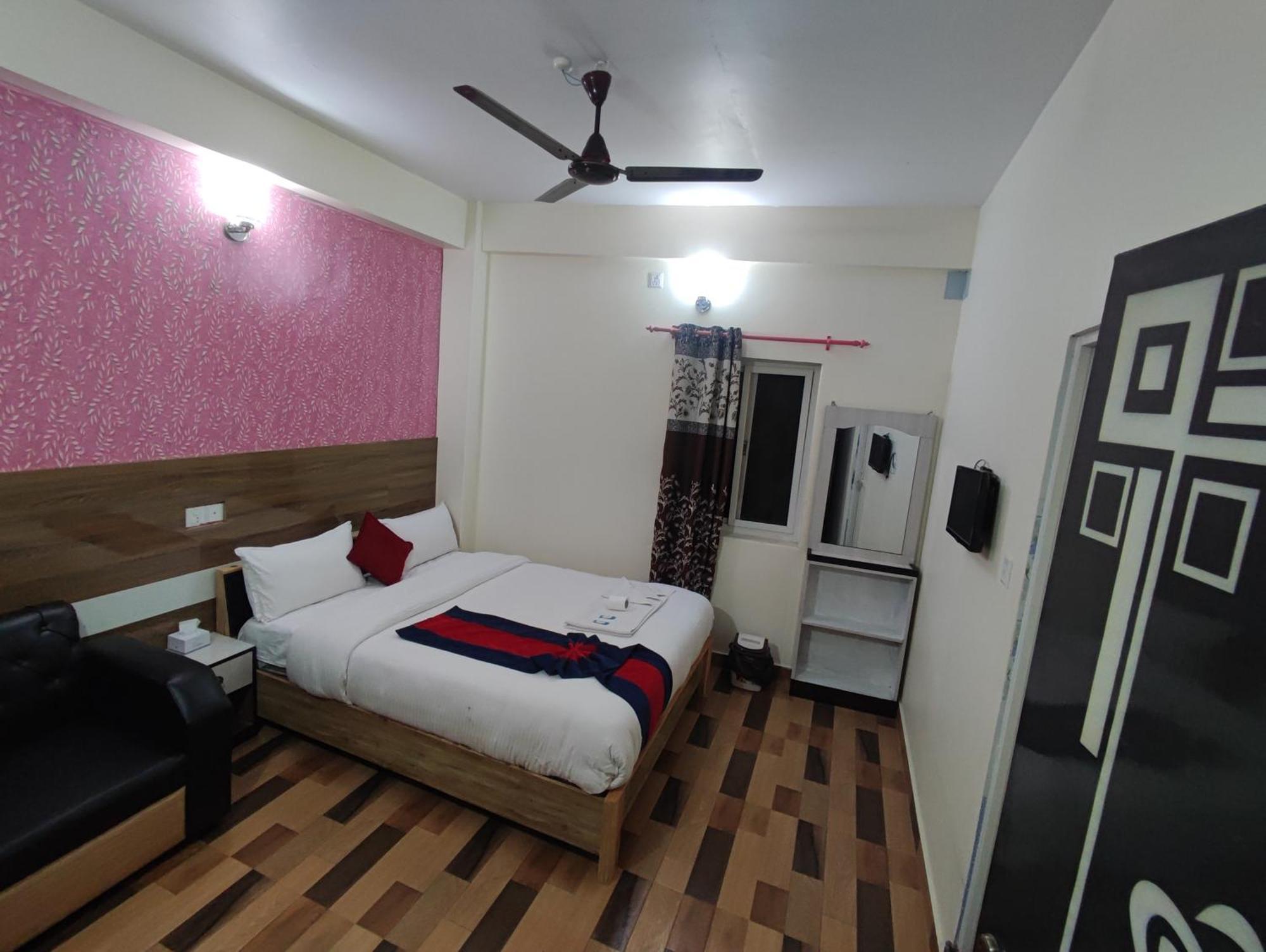 Hotel Kajiinn Pokhara Eksteriør billede